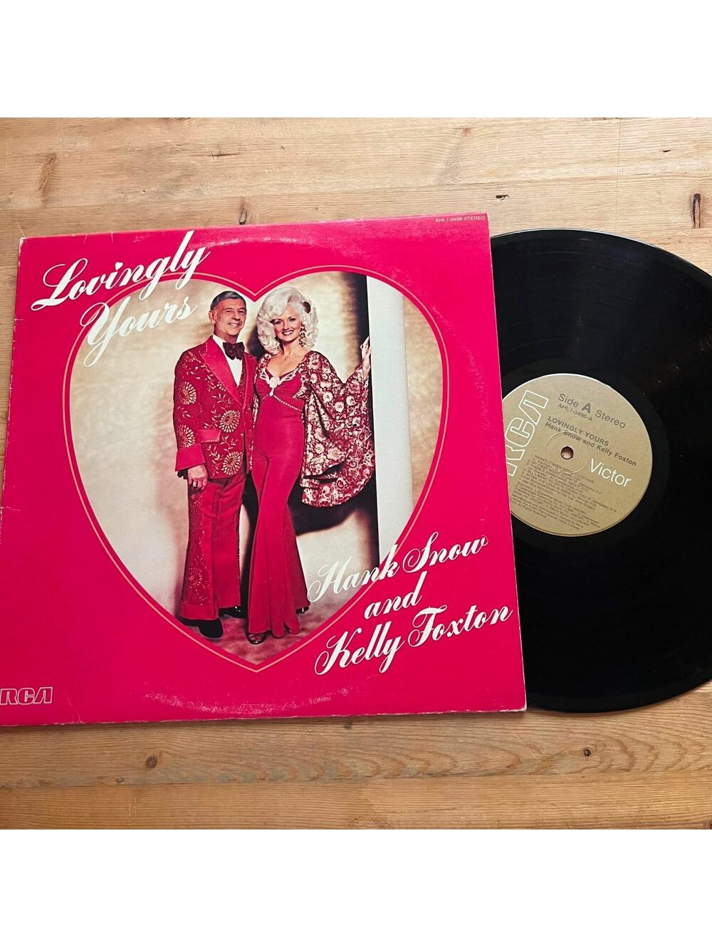 Hank Snow and Kelly Foxton - Lovingly Yours 33rpm VG+ VR16